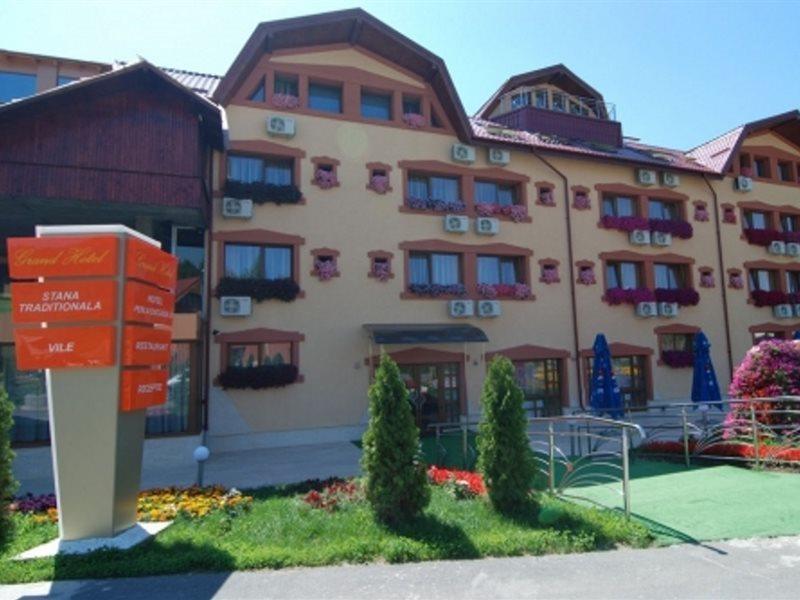 Grand Hotel Perla Ciucasului Tarlungeni Ngoại thất bức ảnh