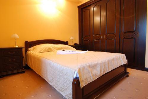 Grand Hotel Perla Ciucasului Tarlungeni Ngoại thất bức ảnh